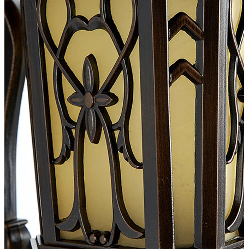 European Courtyard Pillar Light